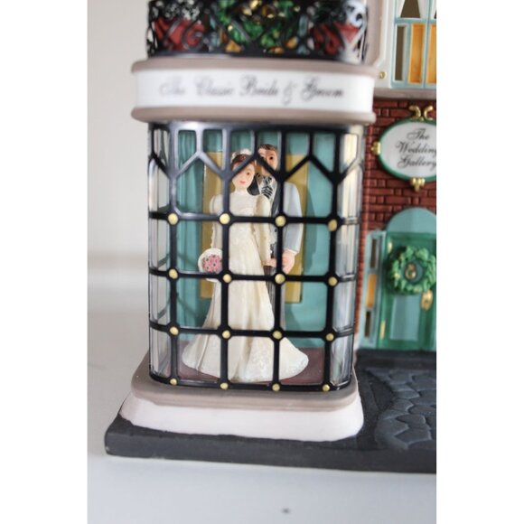 Dept 56 Christmas in the City - The Wedding Gallery - Picture 6 of 8